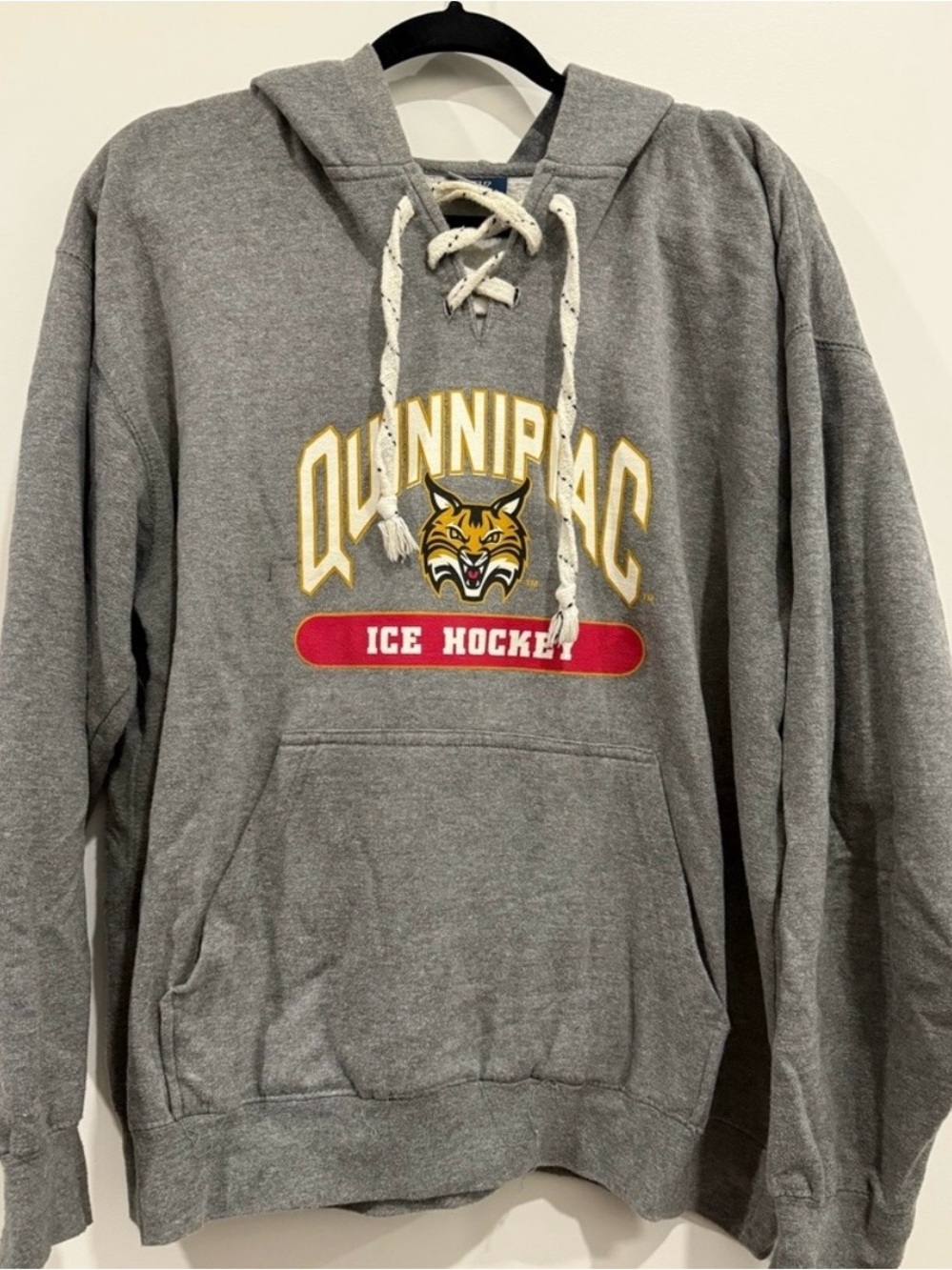Quinnipiac Ice Hockey Sweatshirt, unisex large